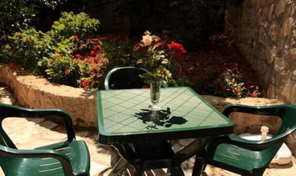 Apartments & Rooms M Petrovac Ngoại thất bức ảnh