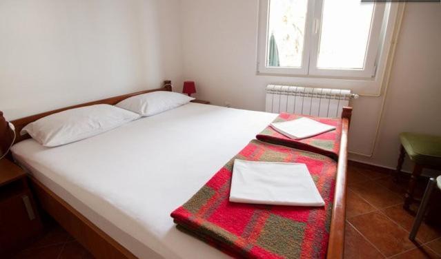 Apartments & Rooms M Petrovac Phòng bức ảnh